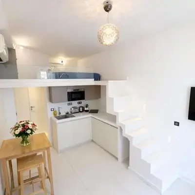 Studio à louer au cœur du Carré d or à Nice