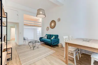 a small bedroom with a bed in a room at Vieille Ville - 5 pers, AC, WIFI in Nice
