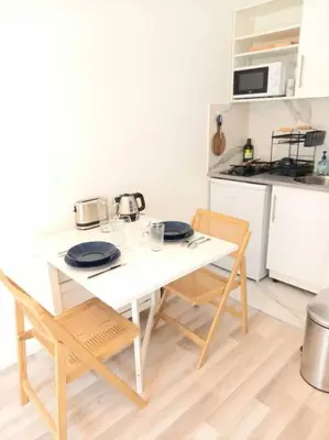 Gallery image of Studio Cosy à 150 m de la Mer in Nice