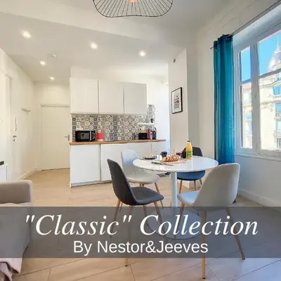 Nestor&Jeeves - BLEU BUFFA - Central location