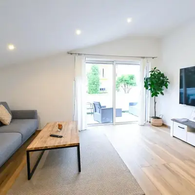 Beau deux pièces cozy avec terrasse n11