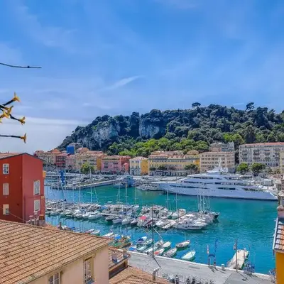 Dernier étage port de Nice