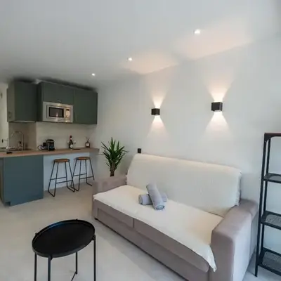 Studio idéalement situé résidence front de mer
