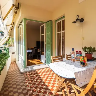 LE CAPITOL 2 AP4421 By Riviera Holiday Homes