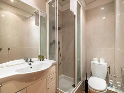 a bathroom with a shower and a toilet and a sink at Superb 2 room apartment in the heart of Nice in Nice