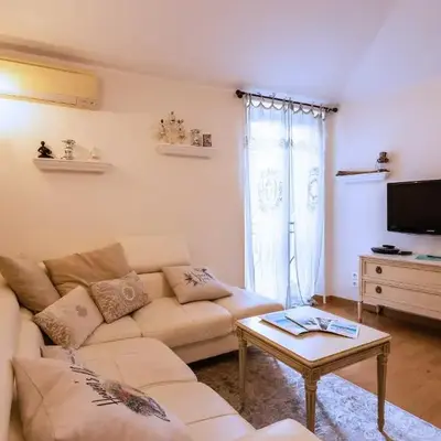 HEAVEN AP4440 By Riviera Holiday Homes