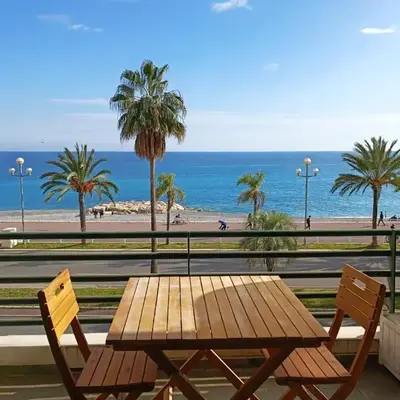 Charming T1 with terrace and sea view