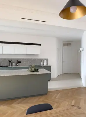 a white bedroom with a bed and a window at Nice Cote d'Azur jardin parking 6 pers luxe in Nice