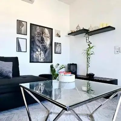 Top Floor with Sea View