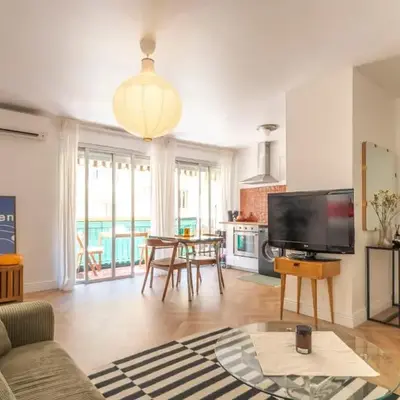 Superbe 2 pièces contemporain au cœur de Nice