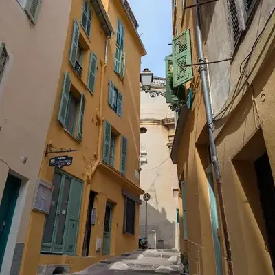 Studio calme & climatisé - Quartier du Vieux-Nice animé proche plages & restos