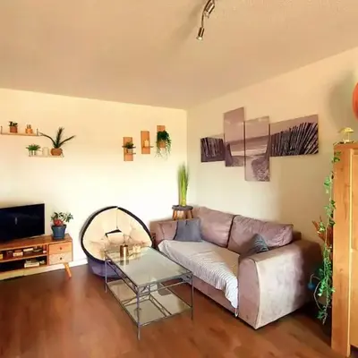 Apartment with balcony 5 minutes walk from the sea