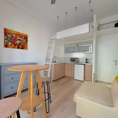 ⁂ Petit nid design au centre de Nice