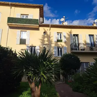 Bel appartement proche de la mer et de la gare La Mascotte