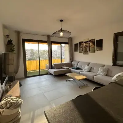 Spacious apartment in Nice with balcony