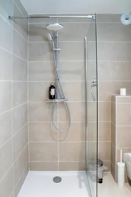 a shower with a glass door in a bathroom at T3 résidence neuve Centre-Ville 6 Couchages in Nice