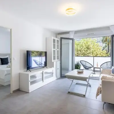 Appartement du Port with park view