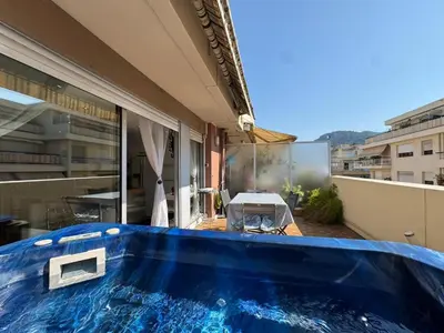 a swimming pool on the balcony of a house at SIENA - Appartement 6 personnes avec Terrasse et Jacuzzi plein cœur centre-ville quartier du Port de Nice in Nice