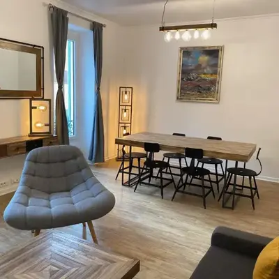 Chic and Cosy apartment GV Port Garibaldi