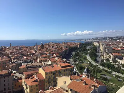an aerial view of a city with the ocean at Appartement 3 pièces Nice Hypercentre in Nice