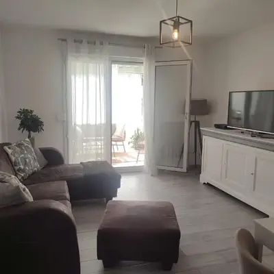 Superbe appartement avec piscine l'été de juin à septembre